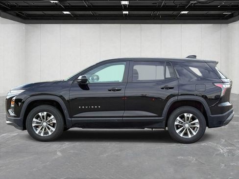 Used 2026 Chevrolet Equinox LT FWD image 8