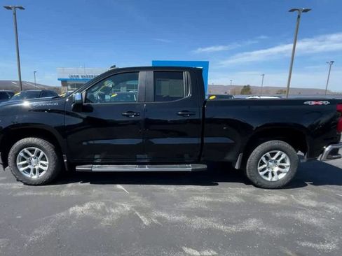 Used 2023 Chevrolet Silverado 1500 LT AWD/4WD image 5