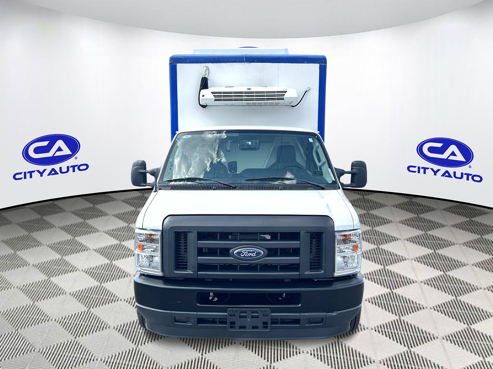 Used 2023 Ford E-350 and Econoline 350 Super Duty w/ Power Windows & Locks Group RWD image 11