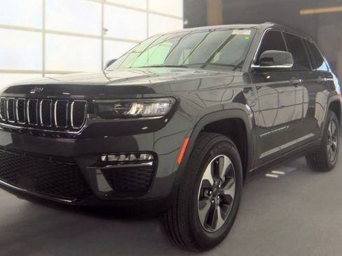 Used 2022 Jeep Grand Cherokee Limited 4xe AWD/4WD image 2