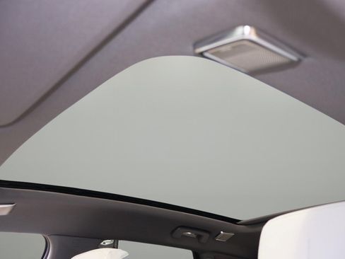 New 2026 Cadillac Optiq Luxury 1 image 29