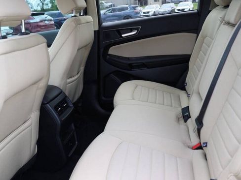 Used 2024 Ford Edge SE AWD/4WD image 17