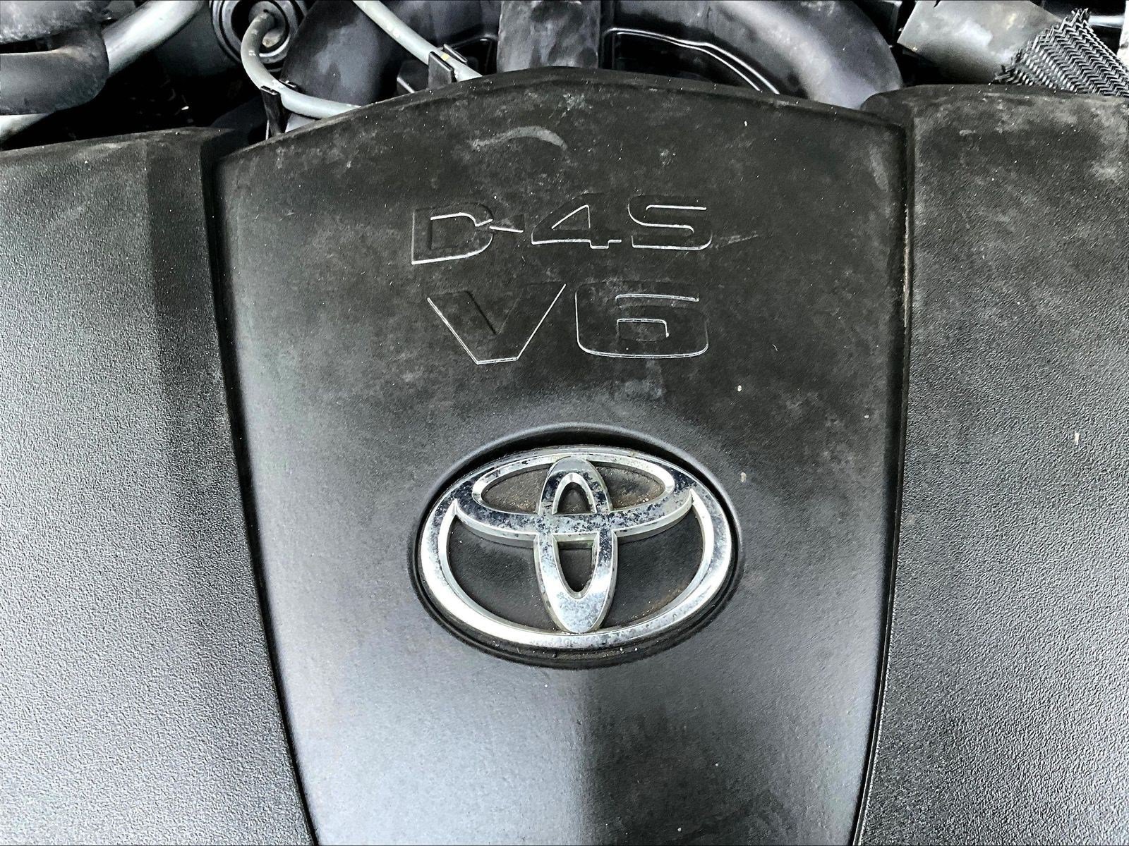 Used 2020 Toyota Highlander XLE AWD/4WD image 32