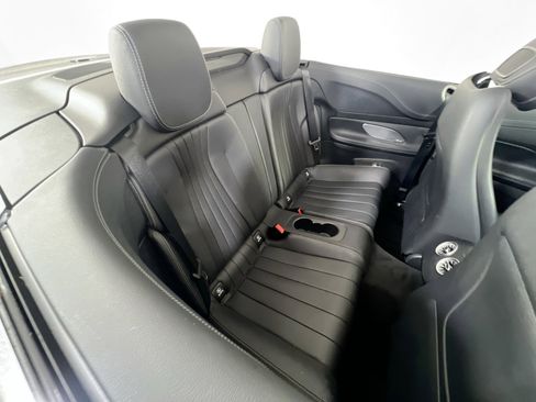 Used 2021 Mercedes-Benz E 450 4MATIC Cabriolet image 25