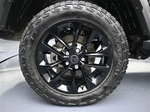 Used 2025 Jeep Gladiator Sport image 9