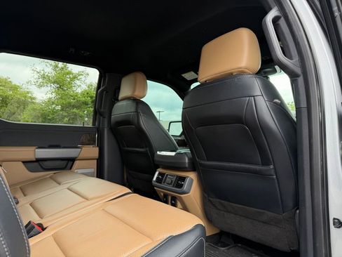Used 2023 Ford F150 Lariat w/ Equipment Group 502A High AWD/4WD image 29