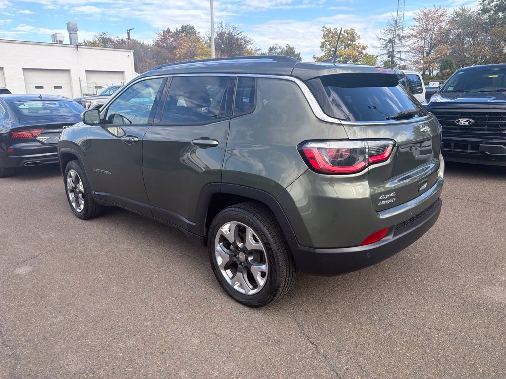 Used 2018 Jeep Compass Limited w/ Navigation Group AWD/4WD image 3