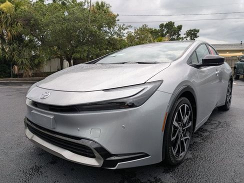 New 2025 Toyota Prius XSE Premium image 8