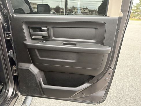Used 2019 RAM 1500 Express image 40