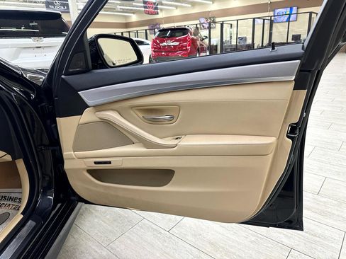 Used 2014 BMW 550i Sedan image 41