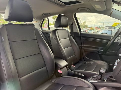 Used 2010 Volkswagen Jetta Wolfsburg Edition FWD image 24