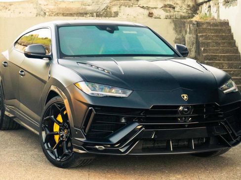 Used 2023 Lamborghini Urus Performante image 25
