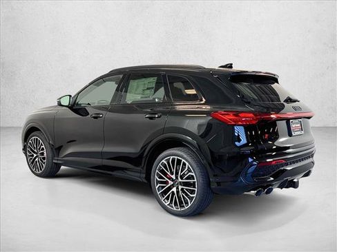 New 2026 Audi SQ5 Prestige AWD/4WD image 7
