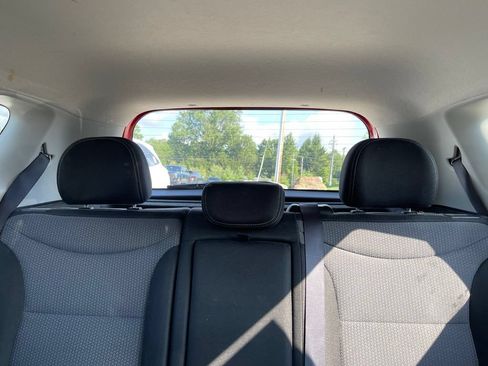 Used 2019 Kia Soul + FWD image 12