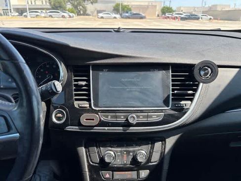 Used 2019 Buick Encore Sport Touring FWD image 20