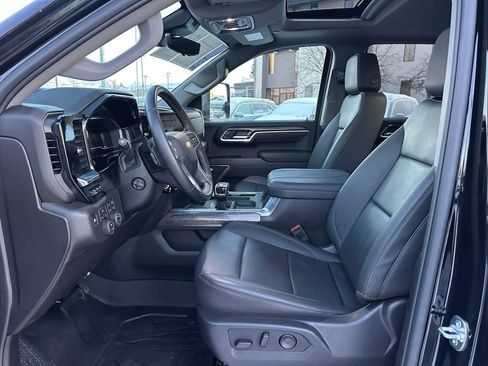 Used 2025 Chevrolet Silverado 1500 LTZ w/ LTZ Premium Package image 20