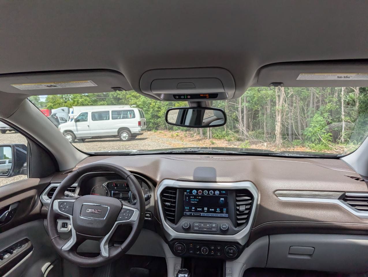 Used 2019 GMC Acadia SLT FWD image 15
