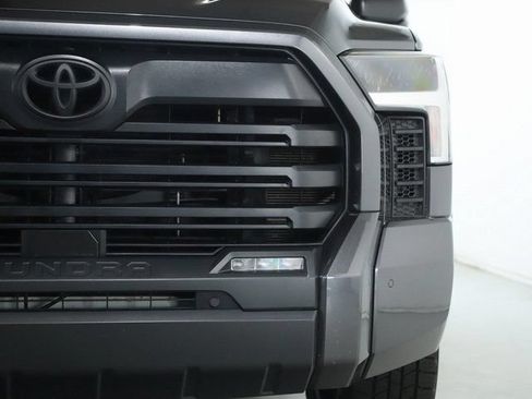 Used 2024 Toyota Tundra SR5 w/ SR5 Premium Package AWD/4WD image 7