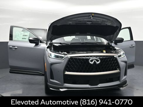 Certified 2026 INFINITI QX60 Sport w/ Dark Cargo Package AWD/4WD image 39