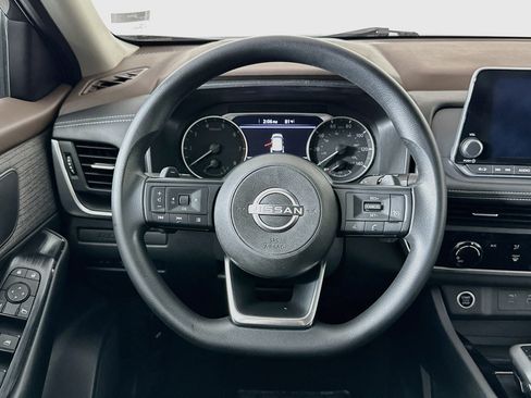 Used 2023 Nissan Rogue S AWD/4WD image 18