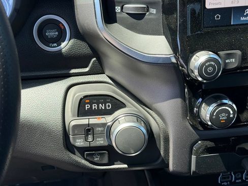 Used 2026 RAM 1500 Express AWD/4WD image 21