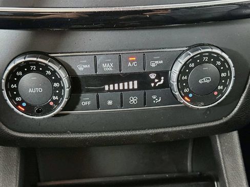 Used 2018 Mercedes-Benz GLS 450 4MATIC image 27