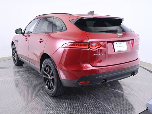 Used 2020 Jaguar F-PACE Prestige image 3