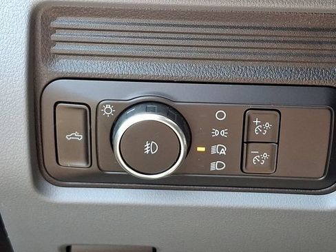 Used 2024 Ford F250 XLT AWD/4WD image 24