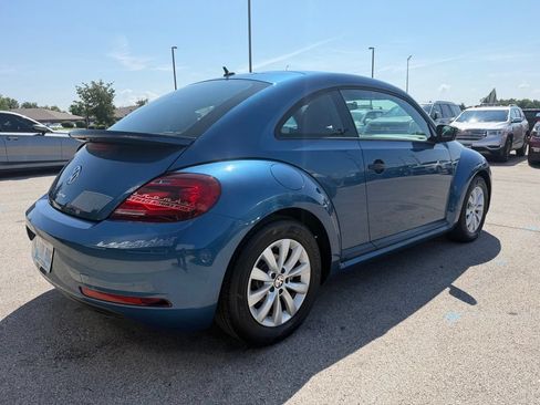 Used 2018 Volkswagen Beetle 2.0T FWD image 2