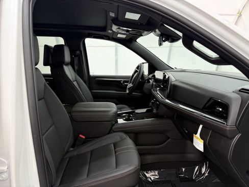 New 2025 Chevrolet Suburban RST w/ RST Capability Package image 21