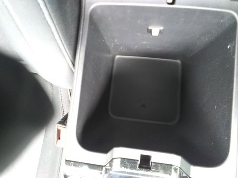 Used 2023 Jeep Grand Cherokee Laredo image 17