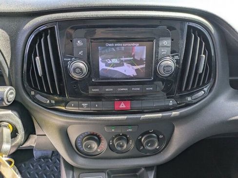 Used 2018 RAM ProMaster City Tradesman image 21