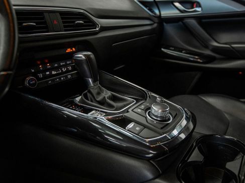 Used 2019 MAZDA CX-9 Touring image 24