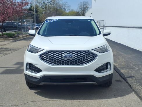 Certified 2023 Ford Edge SEL w/ Convenience Package AWD/4WD image 2