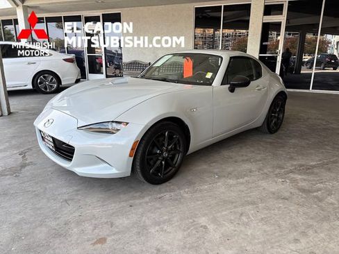 Used 2017 MAZDA MX-5 Miata RF Club RWD image 19