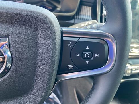 Used 2022 Volvo XC40 P8 Recharge Ultimate image 20