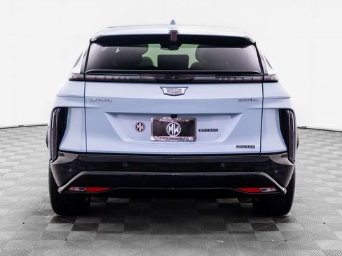 Used 2024 Cadillac Lyriq Sport AWD/4WD image 5