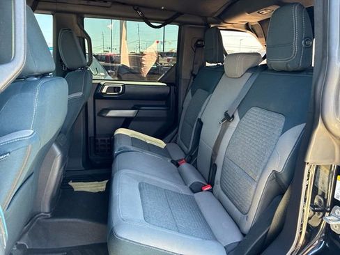 Used 2022 Ford Bronco Outer Banks AWD/4WD image 17