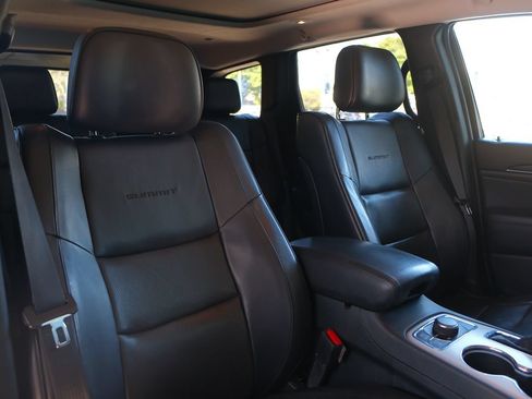 Used 2018 Jeep Grand Cherokee Summit w/ Skid Plate Group AWD/4WD image 30
