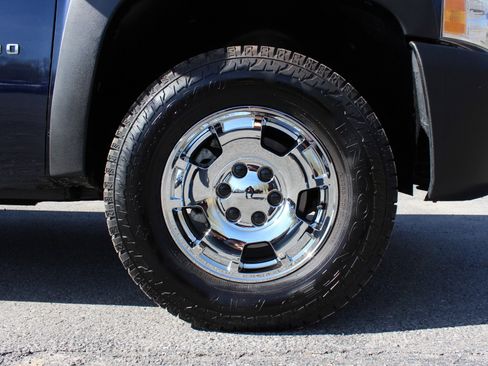 Used 2010 Chevrolet Silverado 1500 W/T AWD/4WD image 35