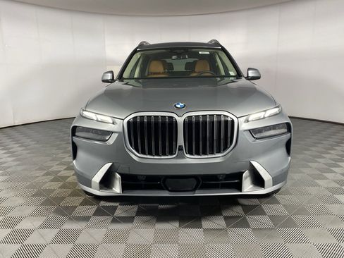 New 2026 BMW X7 xDrive40i image 2