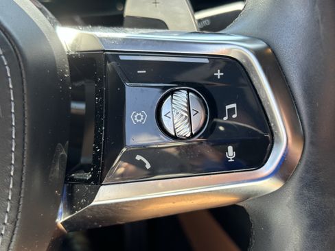 Used 2023 BMW 740i RWD image 20