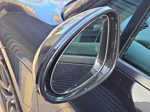 New 2026 Porsche Macan image 29