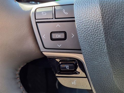 New 2025 Toyota Camry XLE w/ Premium Plus Package image 18