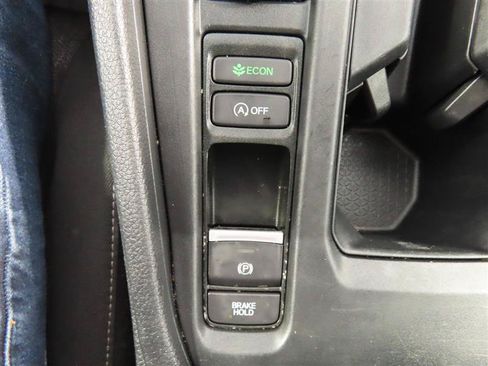 Used 2025 Honda Accord SE image 28