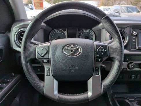 Used 2019 Toyota Tacoma SR5 image 21