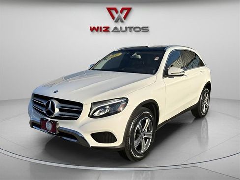 Used 2017 Mercedes-Benz GLC 300 4MATIC image 1