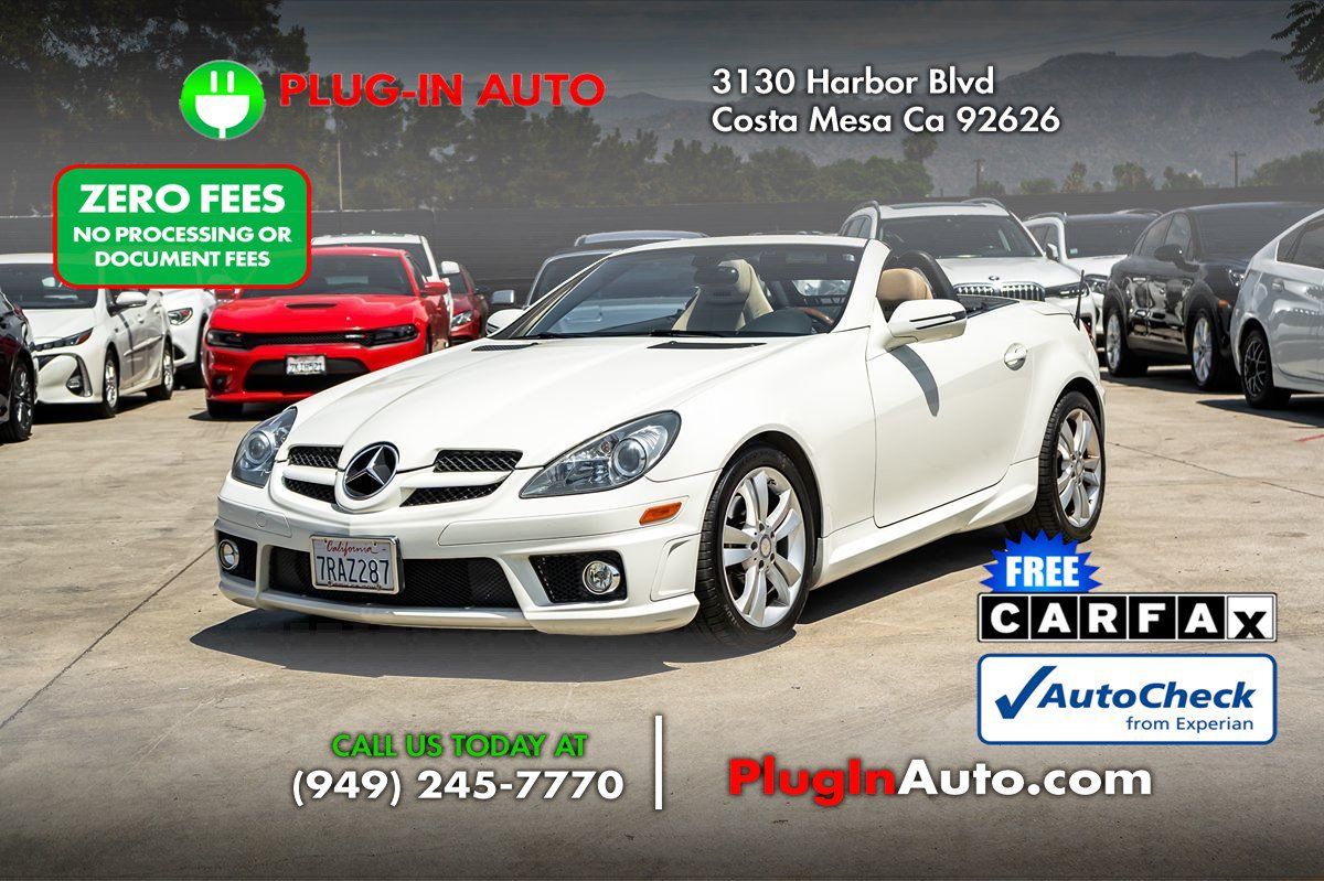 Used 2011 Mercedes-Benz SLK 300 image 1