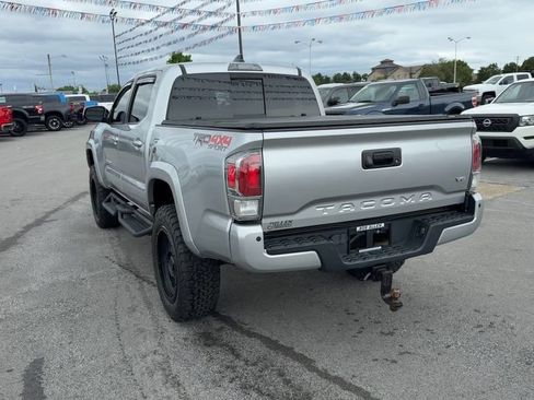 Used 2022 Toyota Tacoma TRD Sport w/ Technology Package AWD/4WD image 5