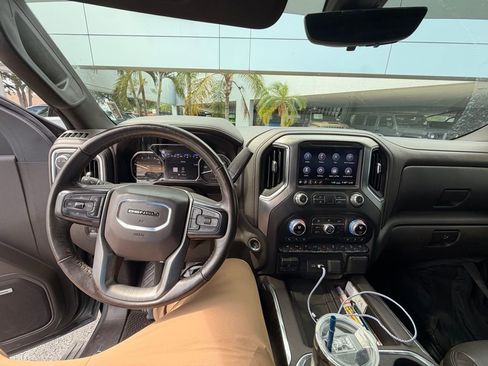 Used 2020 GMC Sierra 1500 Denali w/ Denali Ultimate Package AWD/4WD image 7